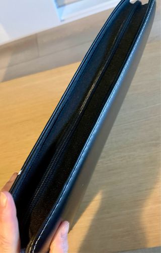 Álbum de cartas Pokémon con más de 600