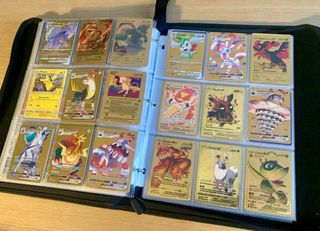 Álbum de cartas Pokémon con más de 600