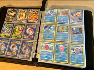 Álbum de cartas Pokémon con más de 600