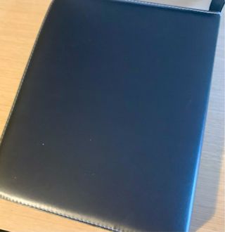 Álbum de cartas Pokémon con más de 600