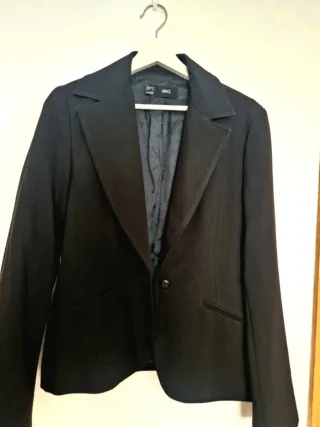 Conjunto Mango Americana y Falda Negro