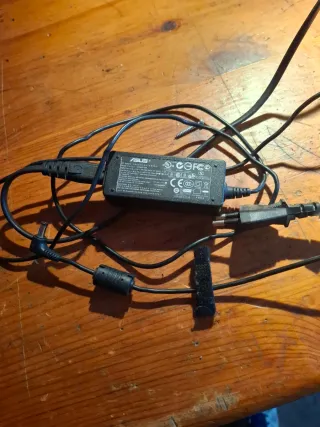 Adaptador Portátil Asus 12V 3A