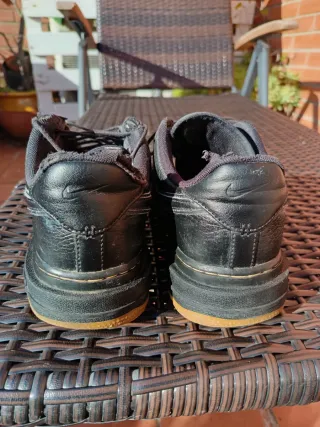 Nike Air Force 1 Negras