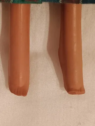 Barbie vintage con vestito a quadri