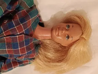 Barbie vintage con vestito a quadri