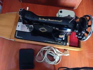Máquina de coser Singer antigua
