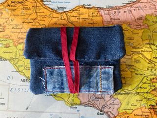 Porta tabacco in denim