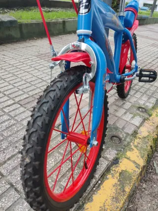 Bicicleta Spiderman niño