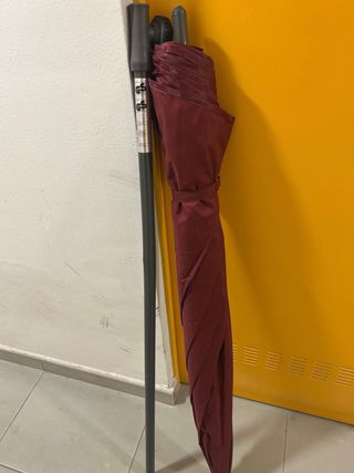 Sombrilla de terraza roja