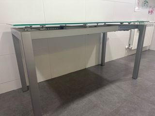 Mesa de cocina cristal y metal gris