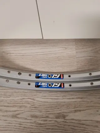 Juego de llantas Rigida ZAC 19