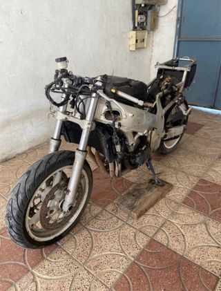 Suzuki GSXR Srad