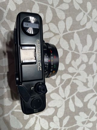 Yashica Electro 35 CC Cámara Telemetrica Analógica