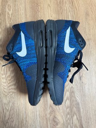 Zapatillas Nike Air Max Azules y Negras