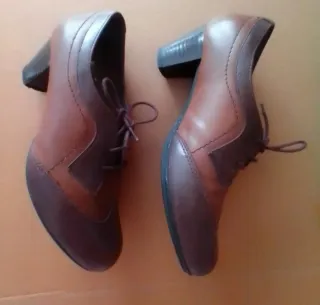 Zapatos tacón Made in Spain Talla 36 Marrones