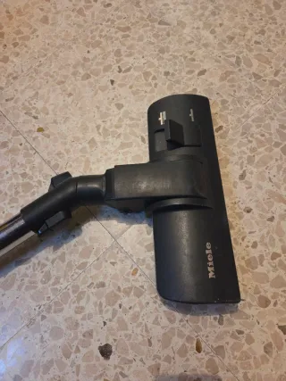 Aspiradora Miele Amarilla Clásica