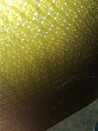 Cristal opaco moldeado dorado