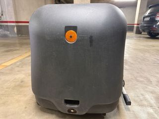 TowBox para mascotas negro