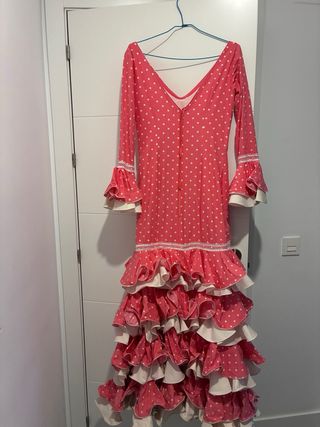 Vestido de flamenca con lunares