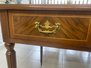 Mesa escritorio antigua madera y cuero