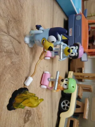 Bluey Coche, caravana, casa y piscina