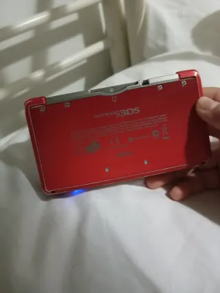 Nintendo 3DS Roja con juegos precargados
