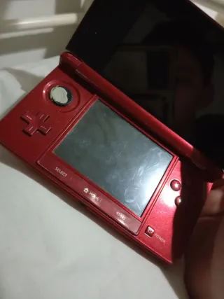 Nintendo 3DS Roja con juegos precargados