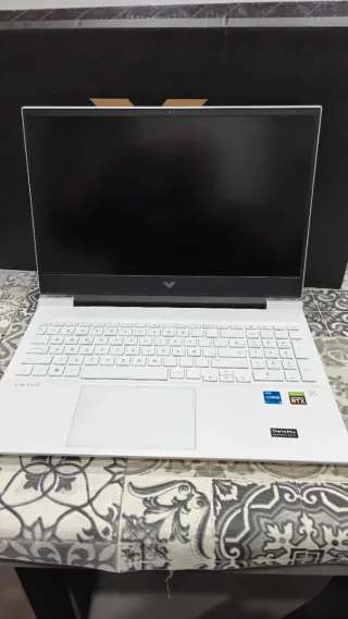 HP Victus 16-d1018nd Portátil