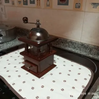 Molinillo café madera manivela