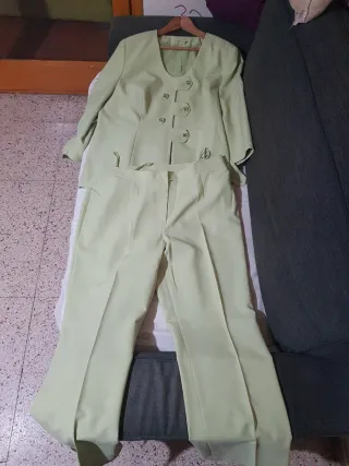 Traje mujer chaqueta y pantalón conjunto