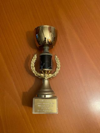Trofeo antiguo de 20cm