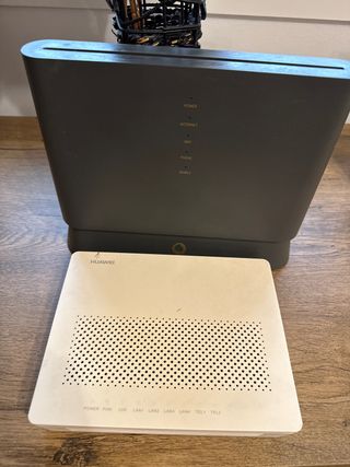 Router y Ont Vodafone Huawei