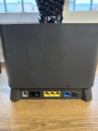 Router y Ont Vodafone Huawei