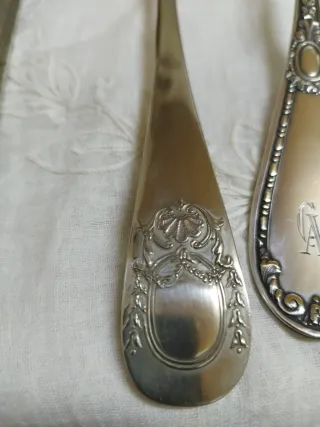 Cubiertos antiguos de alpaca