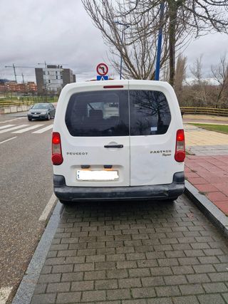 Peugeot Partner 2012