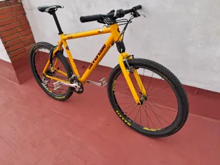 Bicicleta Cannondale F300 Amarilla