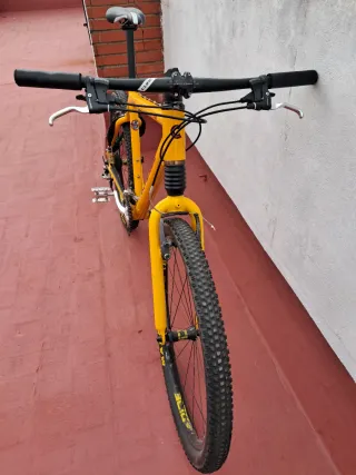 Bicicleta Cannondale F300 Amarilla