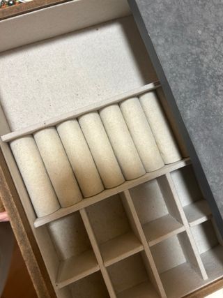 Joyero de madera con cajones