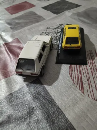 2 Coches de colección Volkswagen Golf
