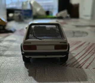 2 Coches de colección Volkswagen Golf