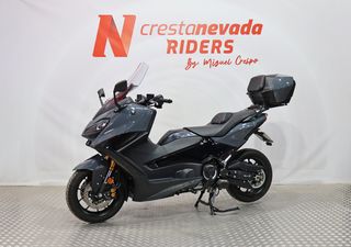 Yamaha TMAX 560 Tech Max