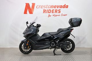 Yamaha TMAX 560 Tech Max
