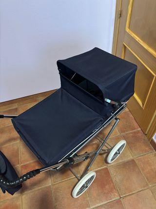 Coche de muñecas clásico azul marino