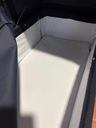 Coche de muñecas clásico azul marino