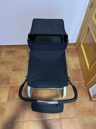 Coche de muñecas clásico azul marino