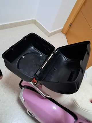 Moto Vespa Eléctrica Rosa