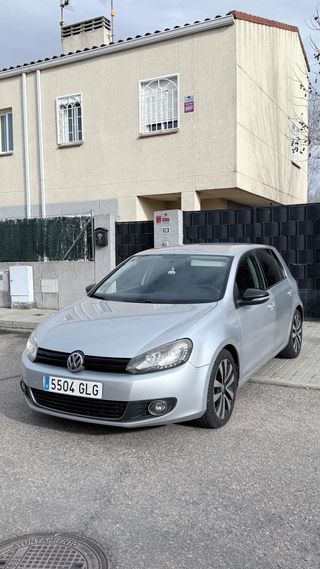 Volkswagen Golf 2.0 - 2009