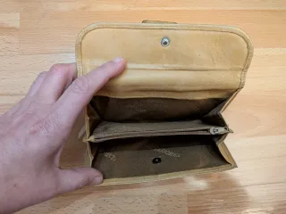 Cartera monedero beige y marrón