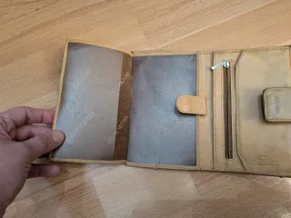 Cartera monedero beige y marrón