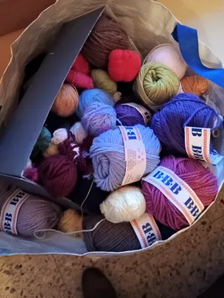 Lote de lanas para manualidades